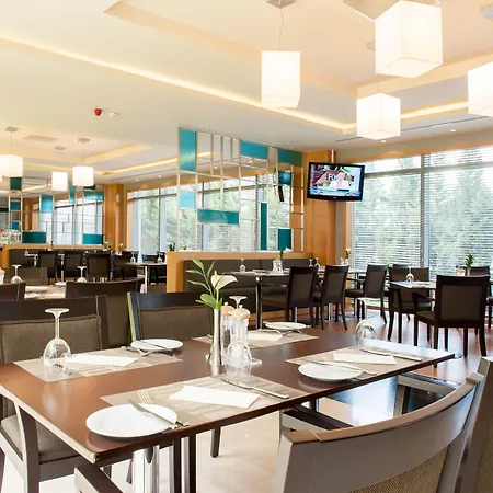 Isg Sabiha Goekcen Airport ホテル 4*