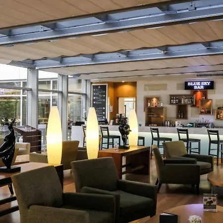 Isg Sabiha Goekcen Airport מלון 4*