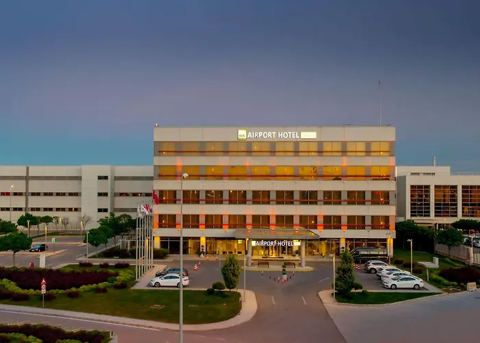 Отель Isg Sabiha Goekcen Airport 4*
