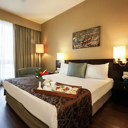 מלון Isg Sabiha Goekcen Airport 4*