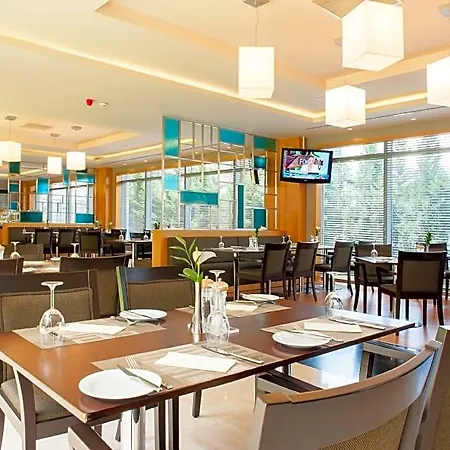Isg Sabiha Goekcen Airport 4* איסטמבול