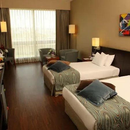 Isg Sabiha Gökçen Airport Otel 4*