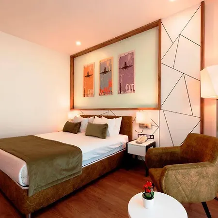 Isg Sabiha Goekcen Airport 4* Istanbul