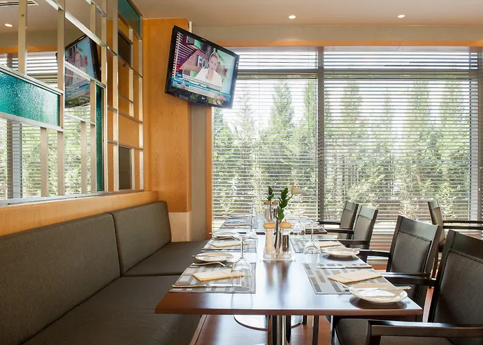 Isg Sabiha Goekcen Airport 4*