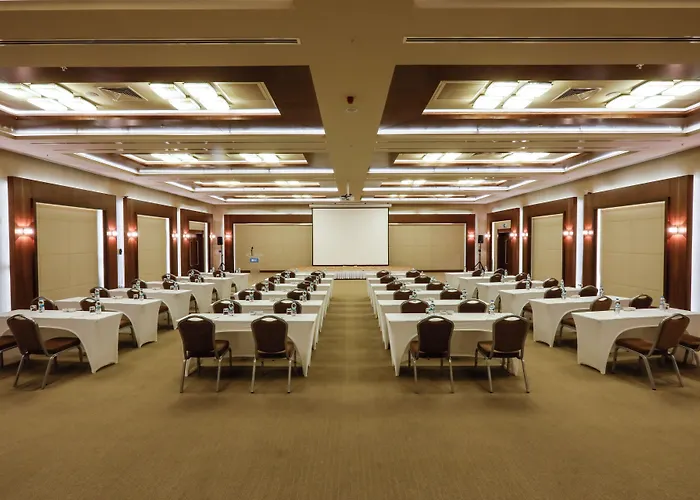 Isg Sabiha Goekcen Airport 4*