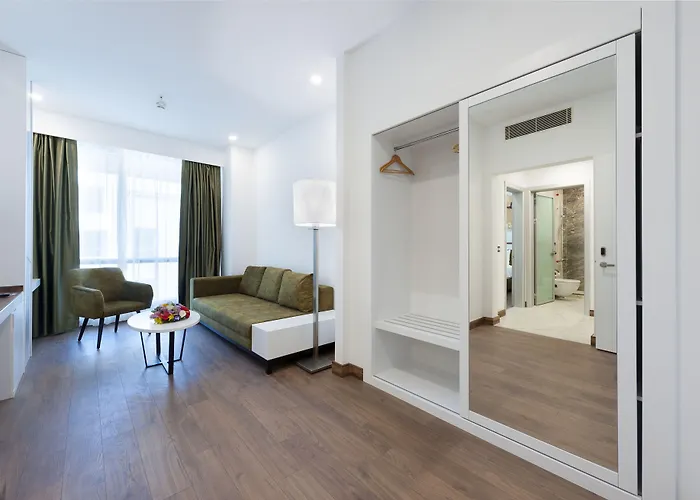 Isg Sabiha Goekcen Airport 4*