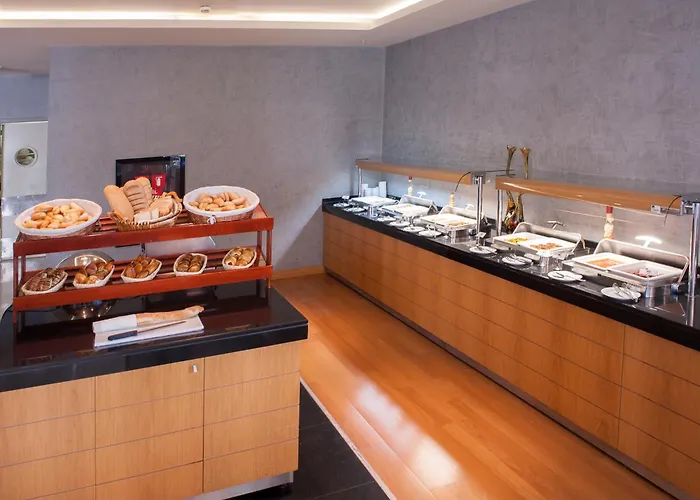 Isg Sabiha Goekcen Airport 4*