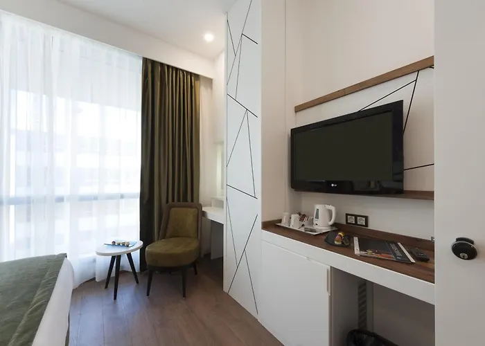 Isg Sabiha Goekcen Airport 4*