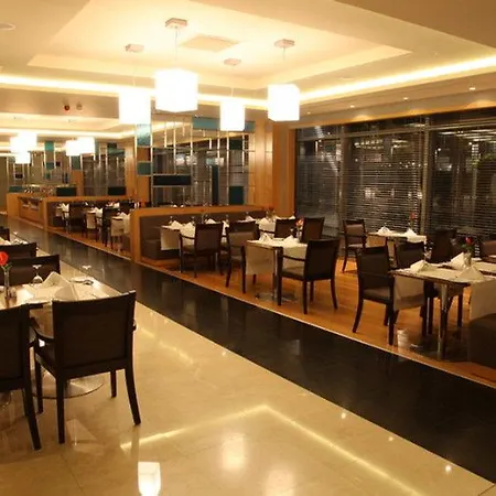 萨宾纳戈琛isg机场酒店
